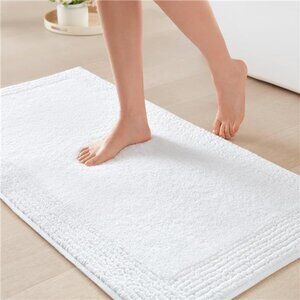 Cotton Tufted Bath Rug Plush Absorbent Quick Dry Reversible White